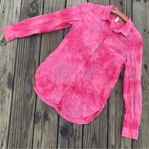 Pilcro Anthropologie The Cate Embroidered Button Up Shirt